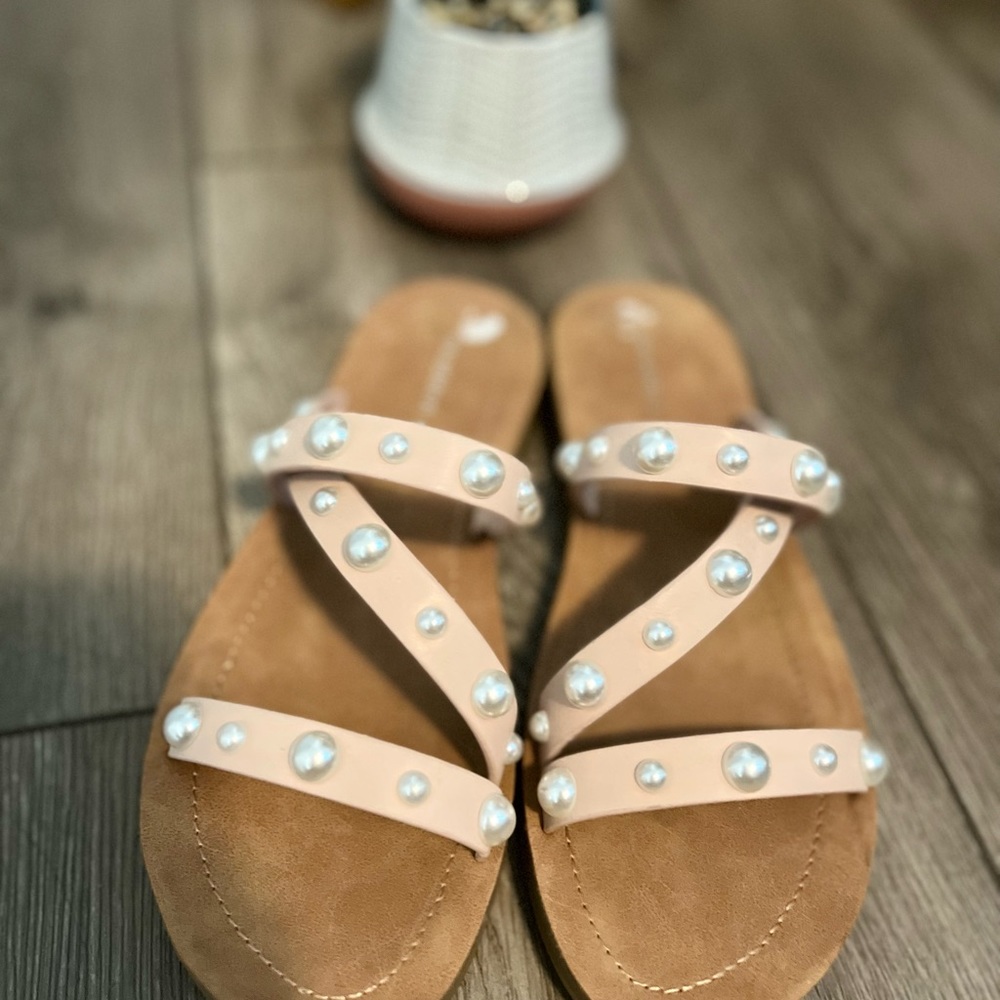 Madden Girl Blush Pink Sandal With Pearls - Picture 3 of 4